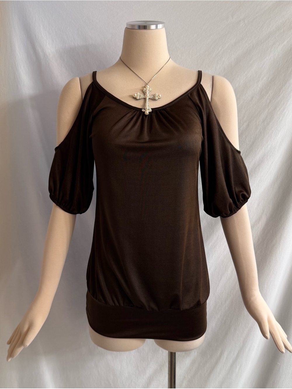 Vintage Y2K Brown Cold Shoulder Top